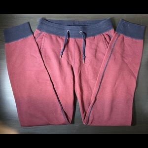 Uniqlo Jogger Sweatpants - Maroon